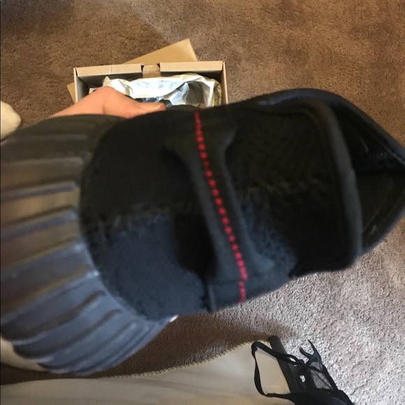 Bred Yeezy 350 - Picture 3 of 6